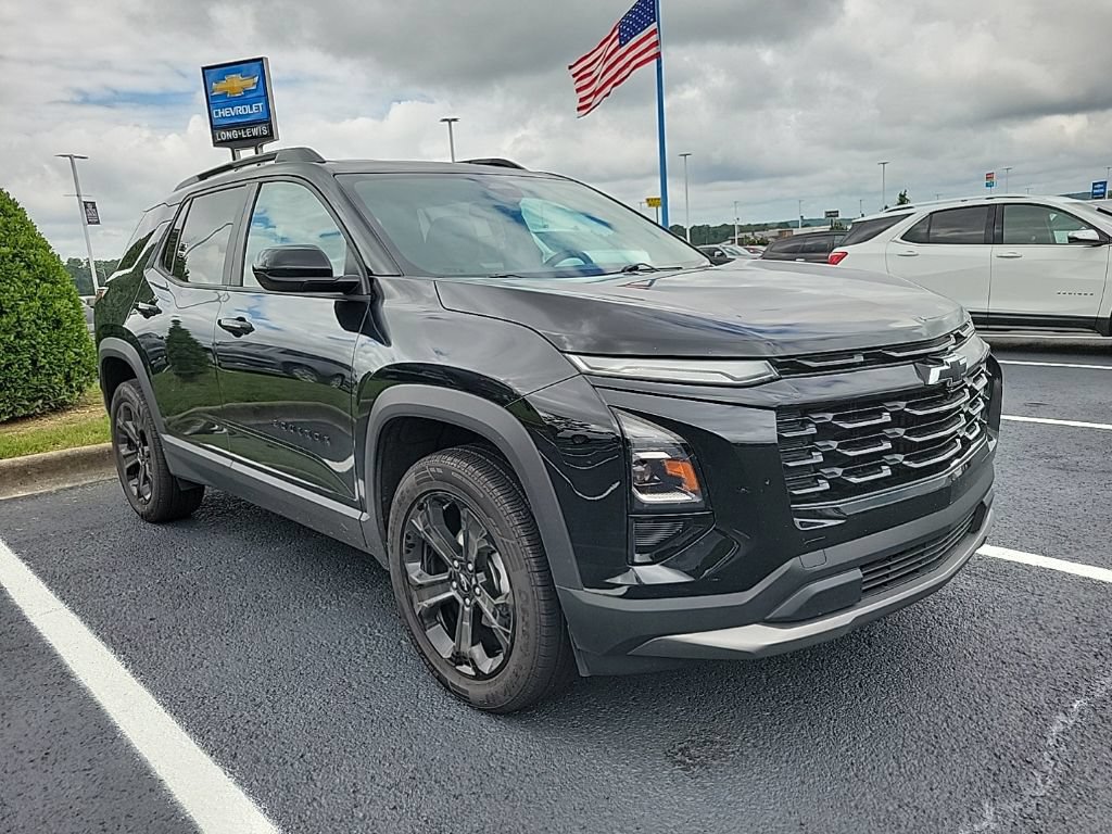 Used 2025 Chevrolet Equinox LT w/ Convenience Package II AWD/4WD image 3