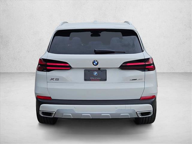 New 2026 BMW X5 sDrive40i w/ Premium Package RWD image 7