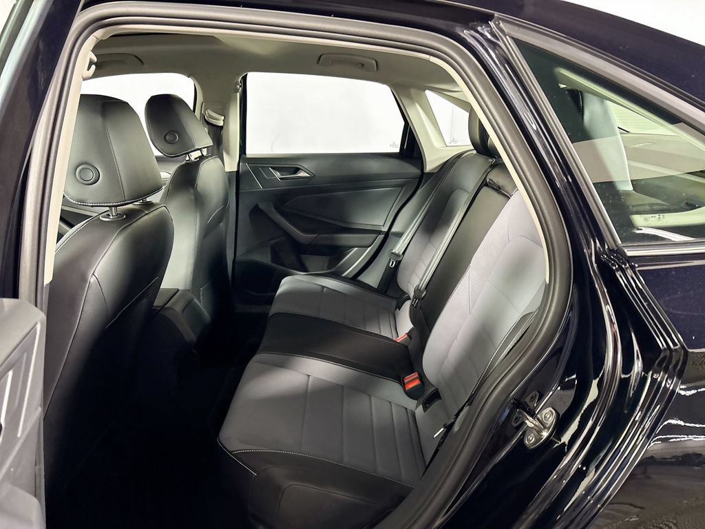 New 2026 Volkswagen Jetta SE FWD image 20