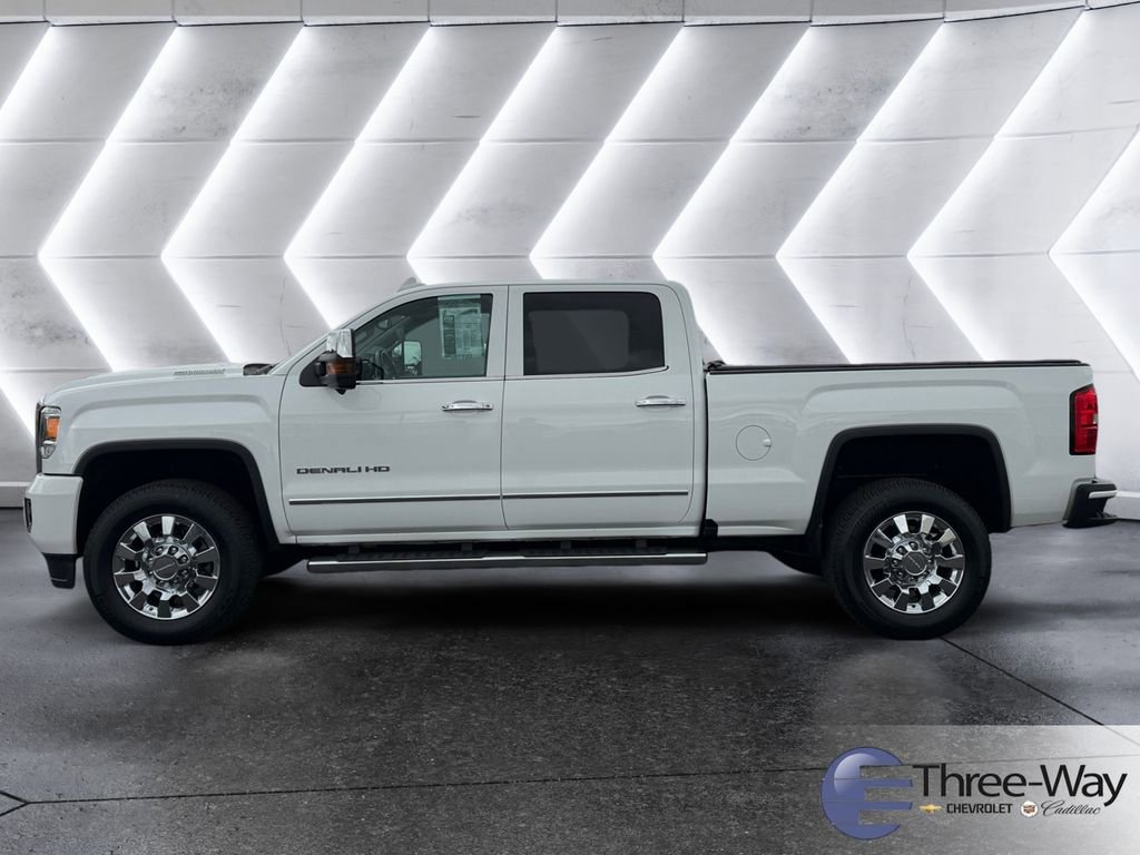 Used 2017 GMC Sierra 2500 Denali w/ Duramax Plus Package image 2