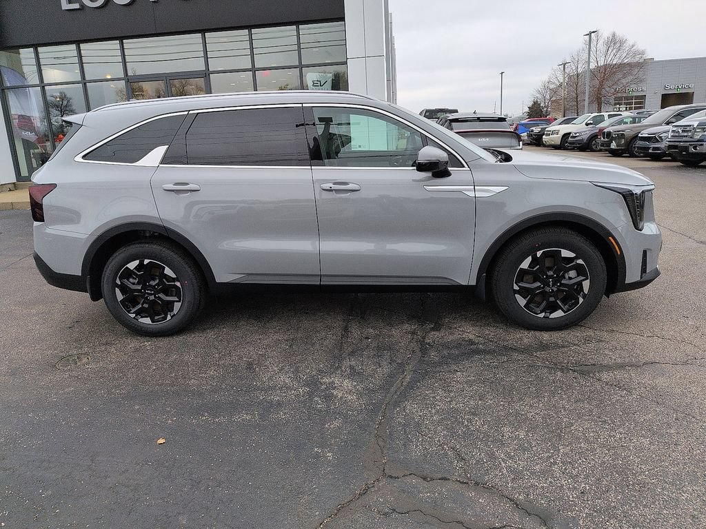 New 2026 Kia Sorento S w/ S Panoramic Sunroof Package FWD image 2