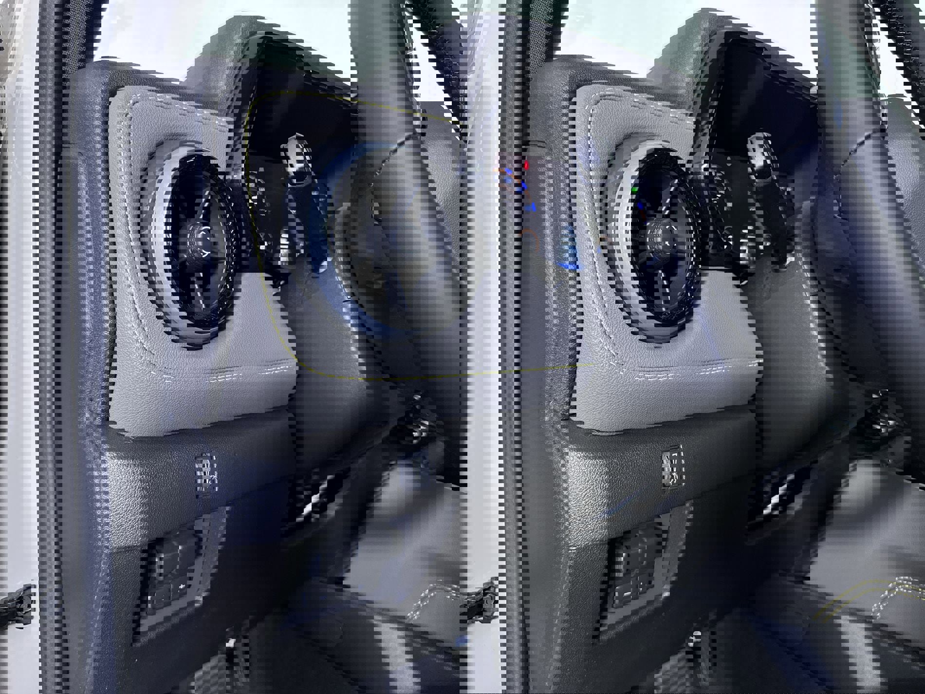 New 2026 Chevrolet Colorado ZR2 w/ Technology Package image 53