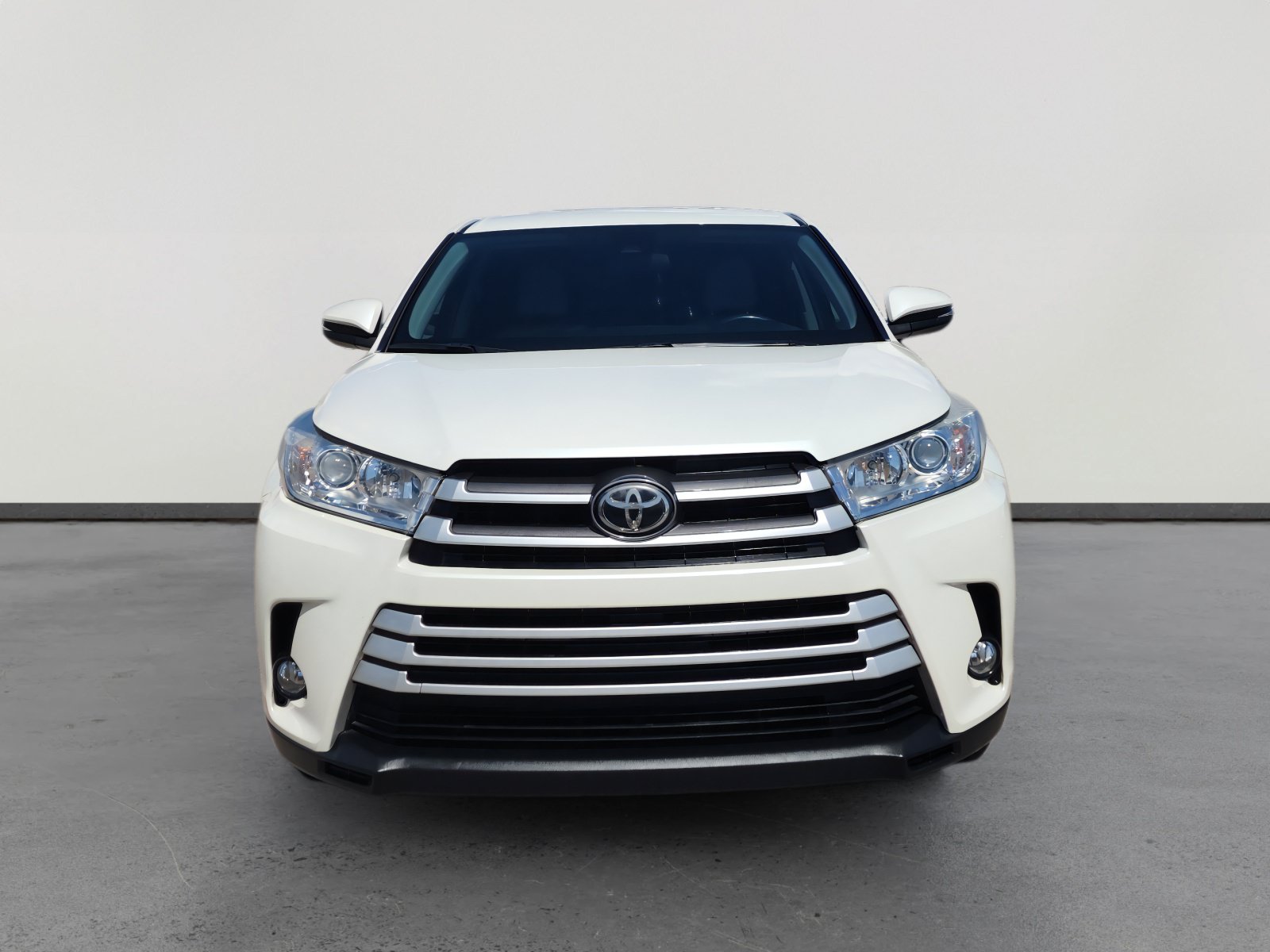 Used 2019 Toyota Highlander Plus AWD/4WD image 8