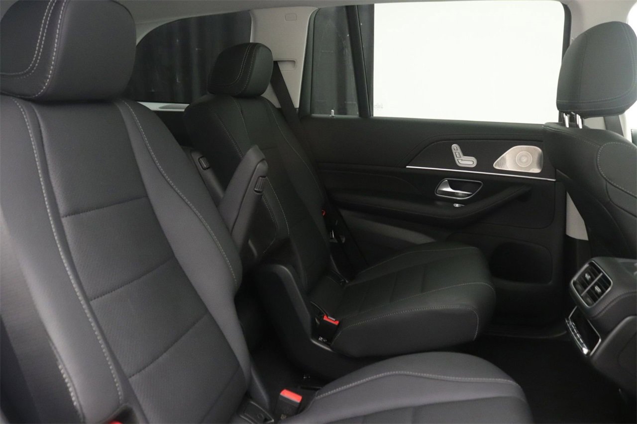 New 2026 Mercedes-Benz GLS 450 4MATIC image 10