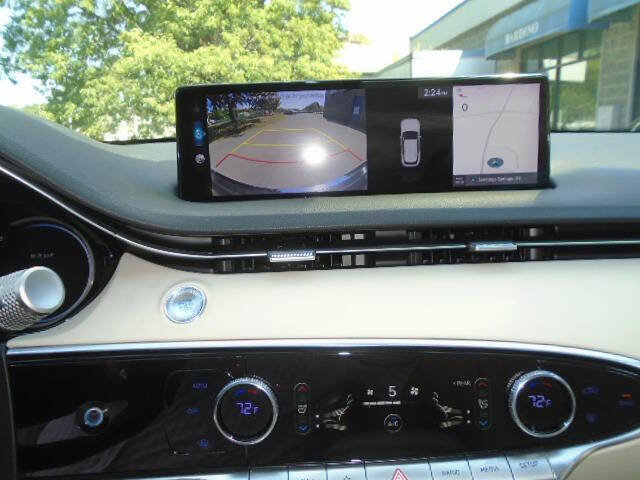 Used 2022 Genesis GV70 2.5T w/ Select Package image 14