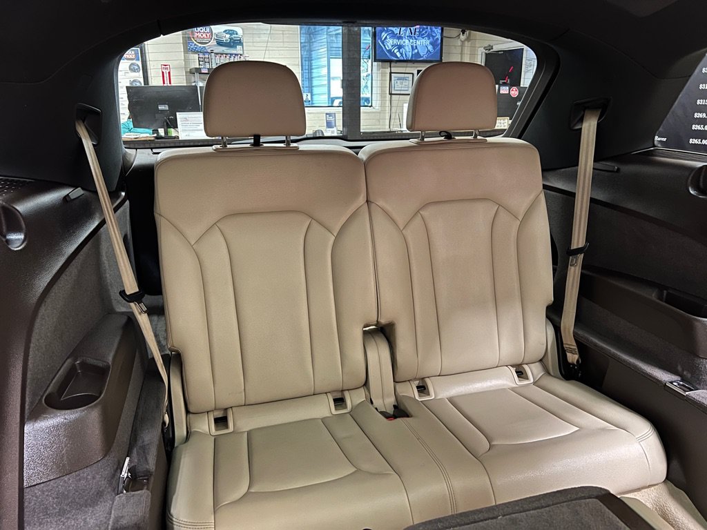 Used 2018 Audi Q7 3.0T Prestige AWD/4WD image 24
