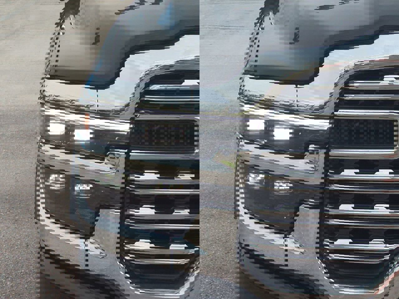 New 2026 RAM 3500 Limited image 9