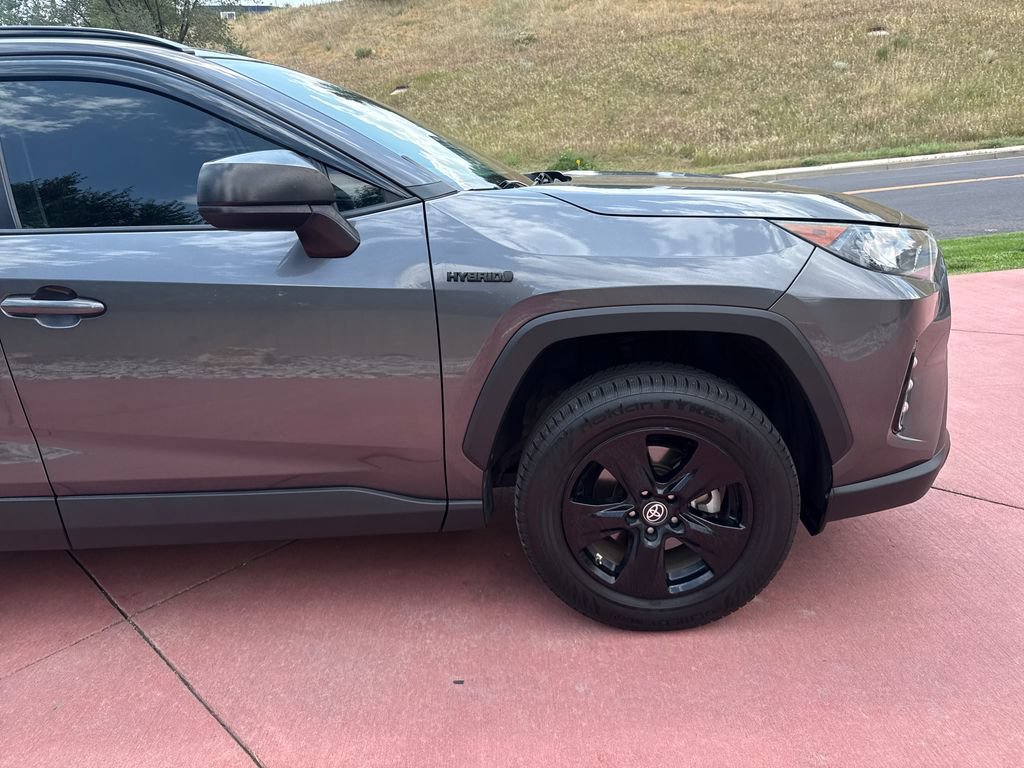 Used 2021 Toyota RAV4 LE AWD/4WD image 35