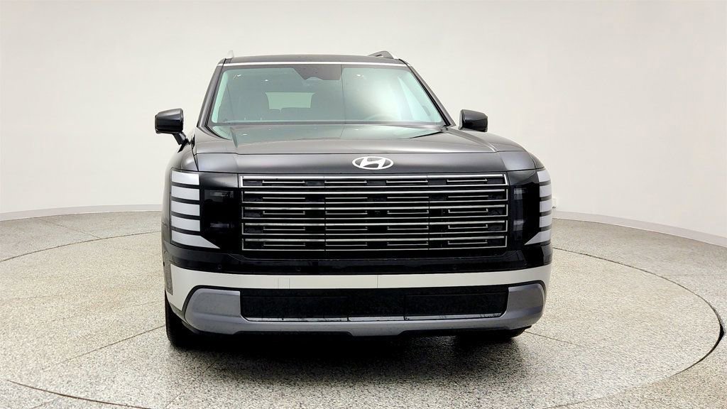 Used 2026 Hyundai Palisade Limited FWD image 2