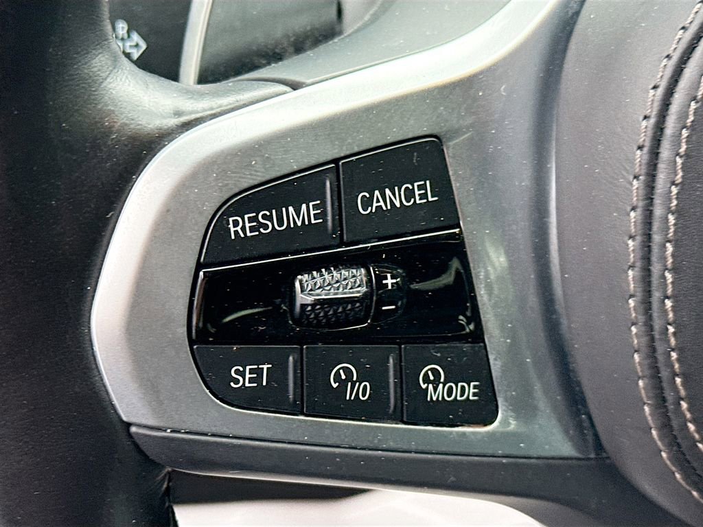 Used 2025 BMW X6 xDrive40i w/ Climate Comfort Package AWD/4WD image 11