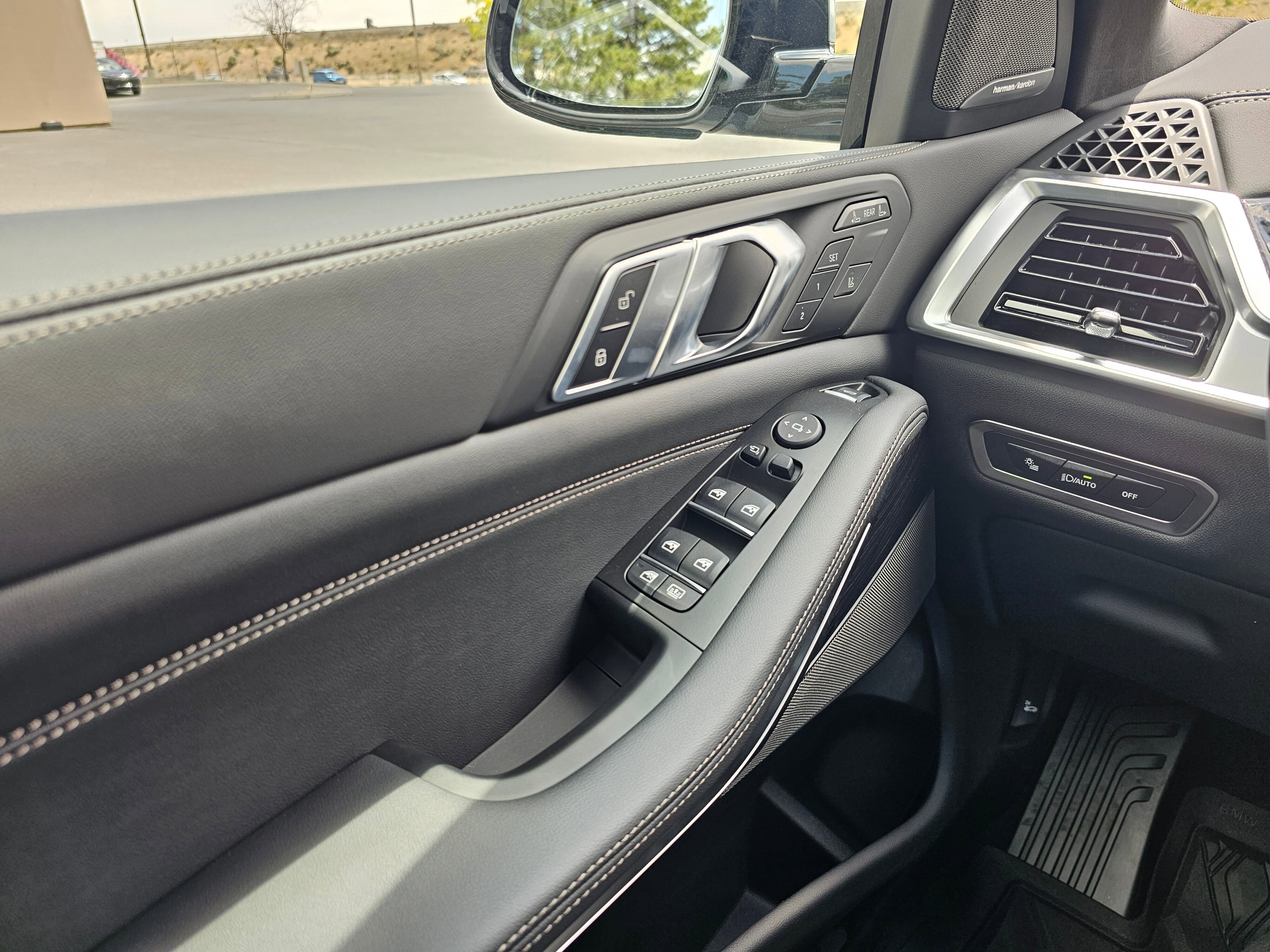 New 2026 BMW X7 xDrive40i w/ M Sport Package image 28