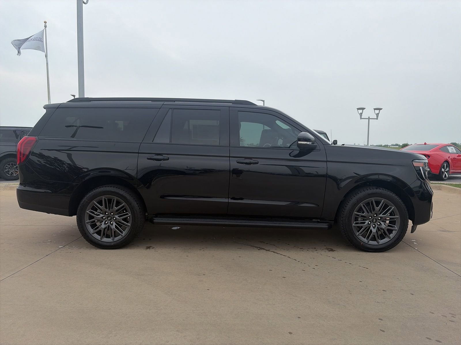 New 2026 Ford Expedition Max Platinum w/ Stealth Appearance Package AWD/4WD image 6