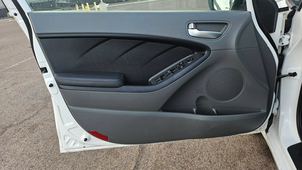 Used 2017 Kia Forte LX w/ LX Popular Package FWD image 25