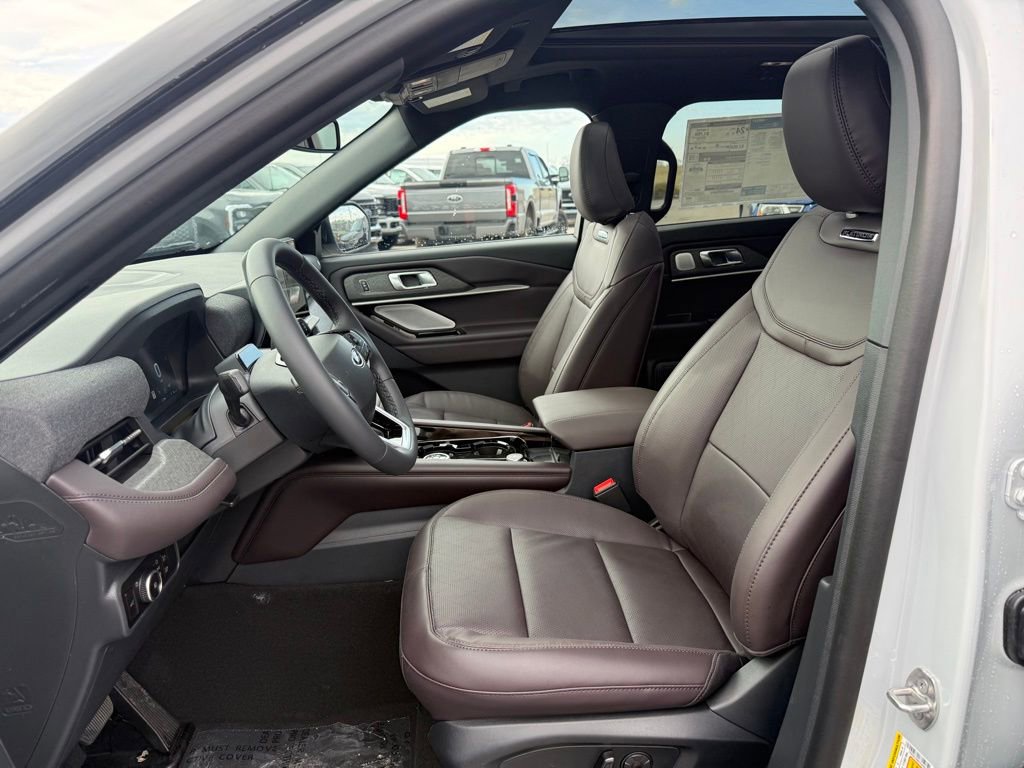 New 2026 Ford Explorer Platinum image 5