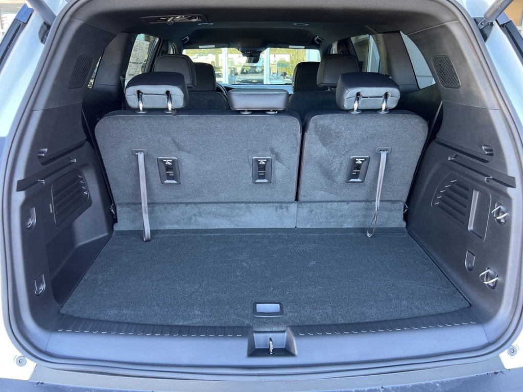 New 2026 GMC Acadia AT4 image 11