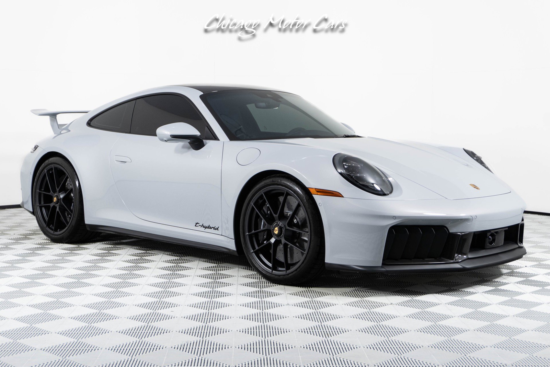 Used 2026 Porsche 911 GTS image 8