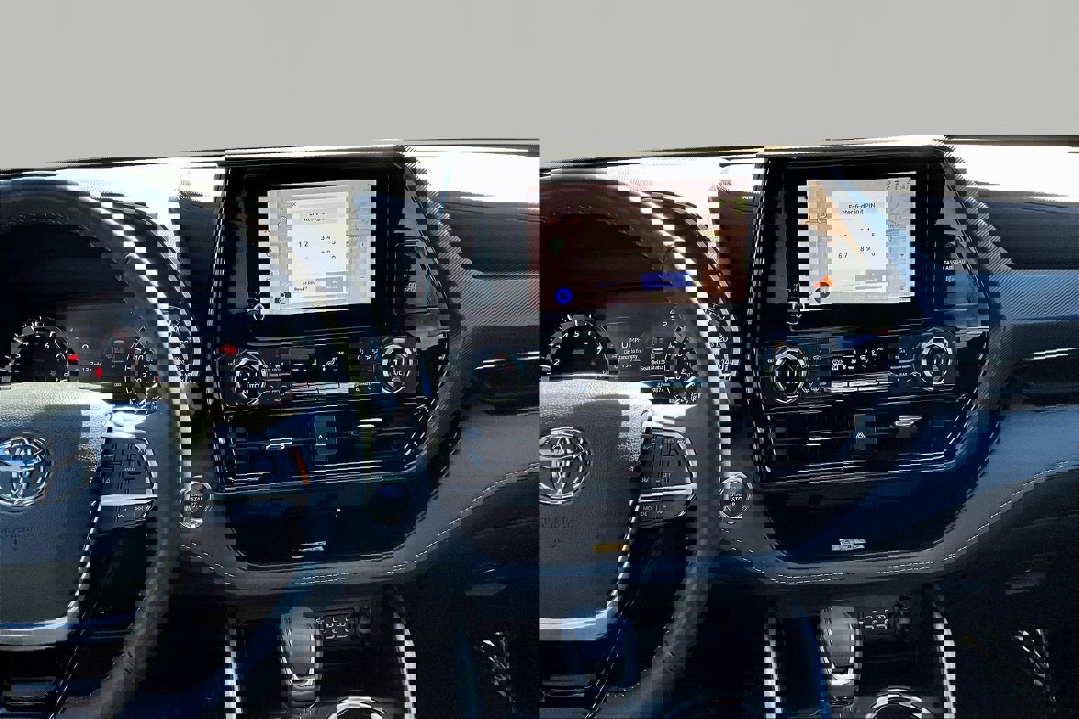 Used 2023 Toyota Highlander XSE image 10