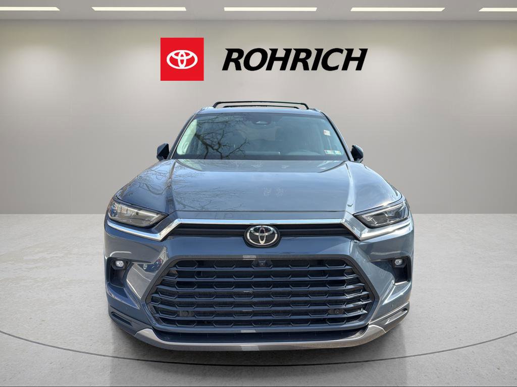 Used 2024 Toyota Grand Highlander Limited image 2