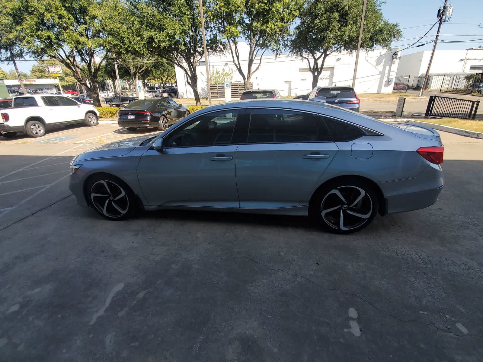 Used 2019 Honda Accord Sport image 3