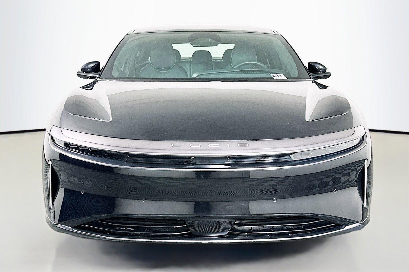 Used 2024 Lucid Air Touring image 2