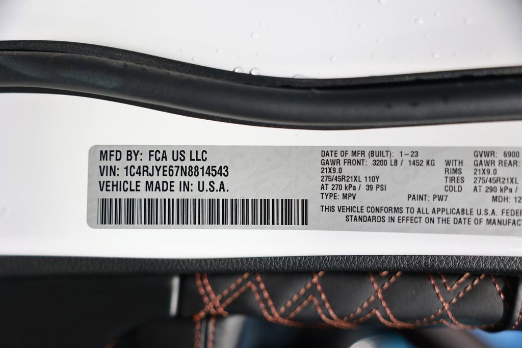 Used 2022 Jeep Grand Cherokee Summit AWD/4WD image 44