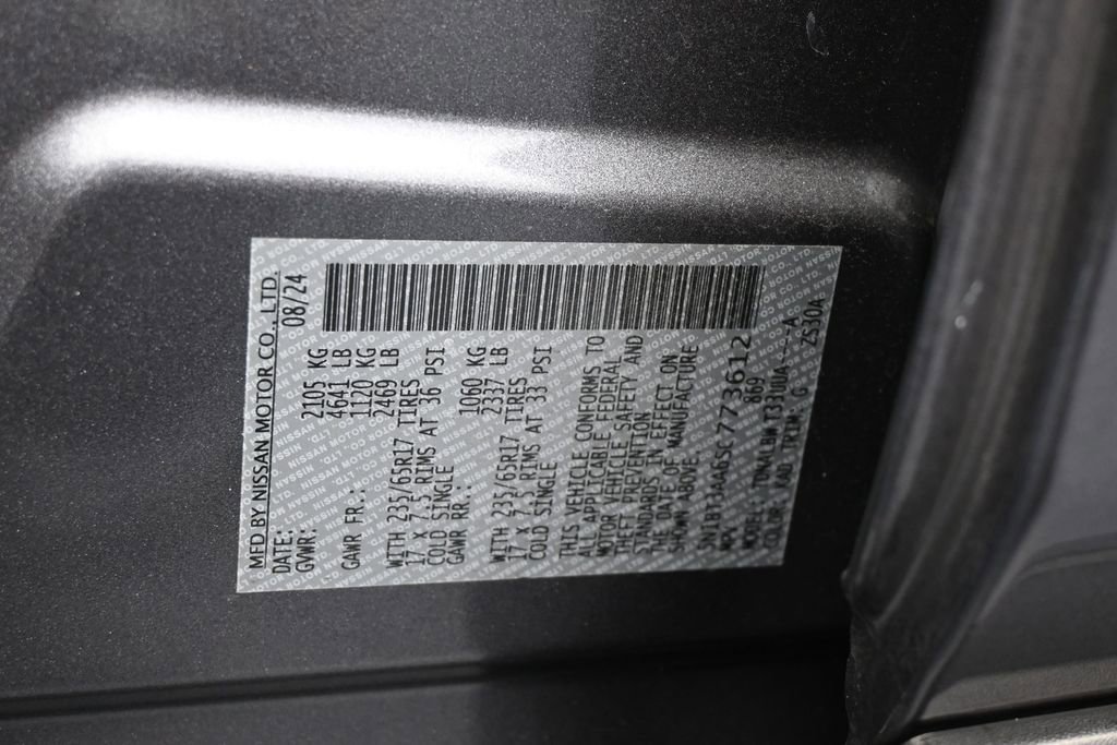 Used 2025 Nissan Rogue S FWD image 21