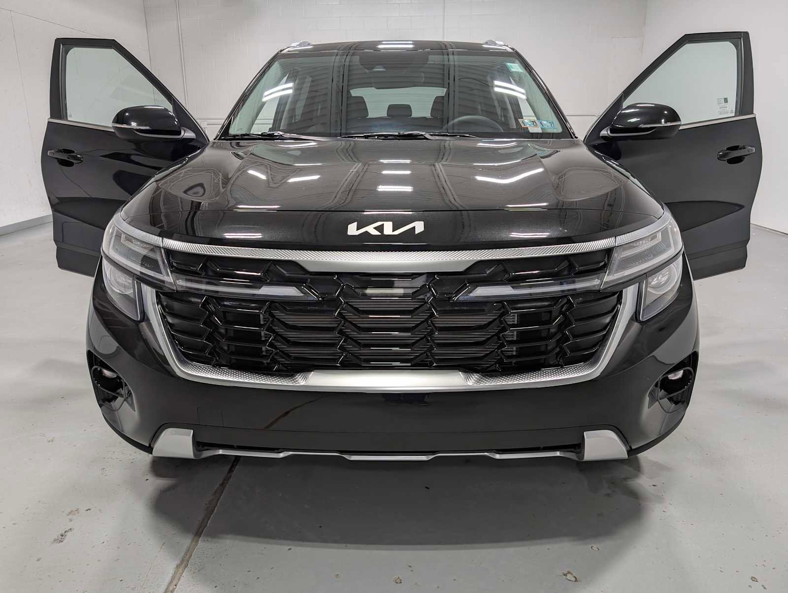 Certified 2024 Kia Seltos S image 15