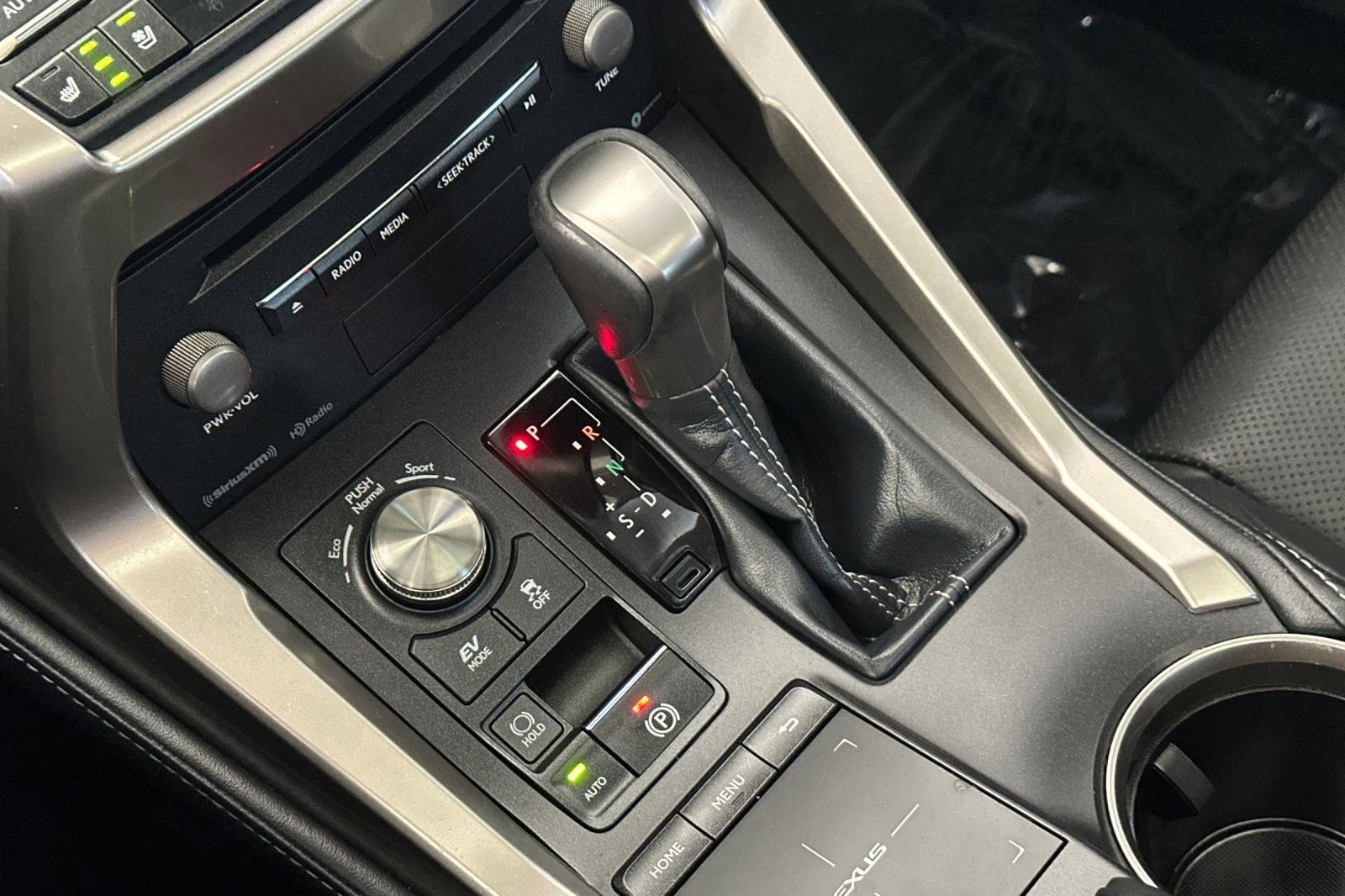 Used 2018 Lexus NX 300h AWD w/ Comfort Package image 20