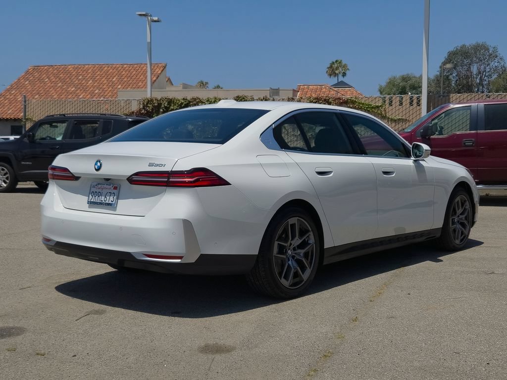 Used 2026 BMW 530i w/ Premium Package RWD image 26