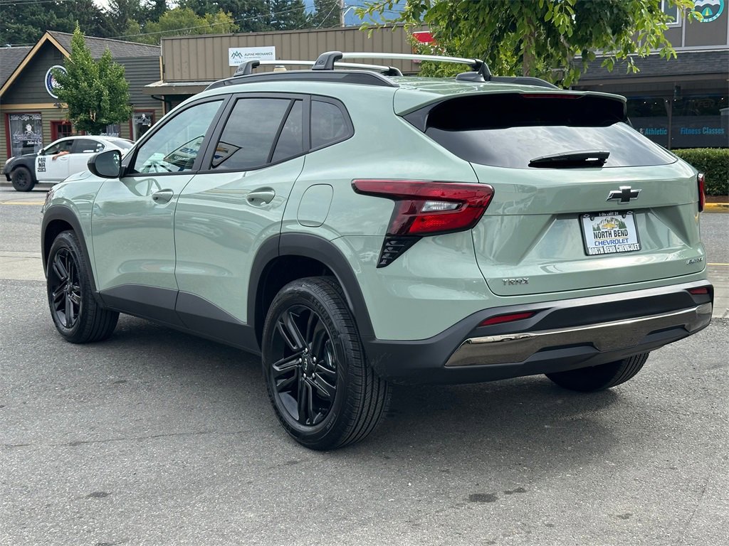 New 2025 Chevrolet Trax ACTIV w/ Sunroof Package image 8