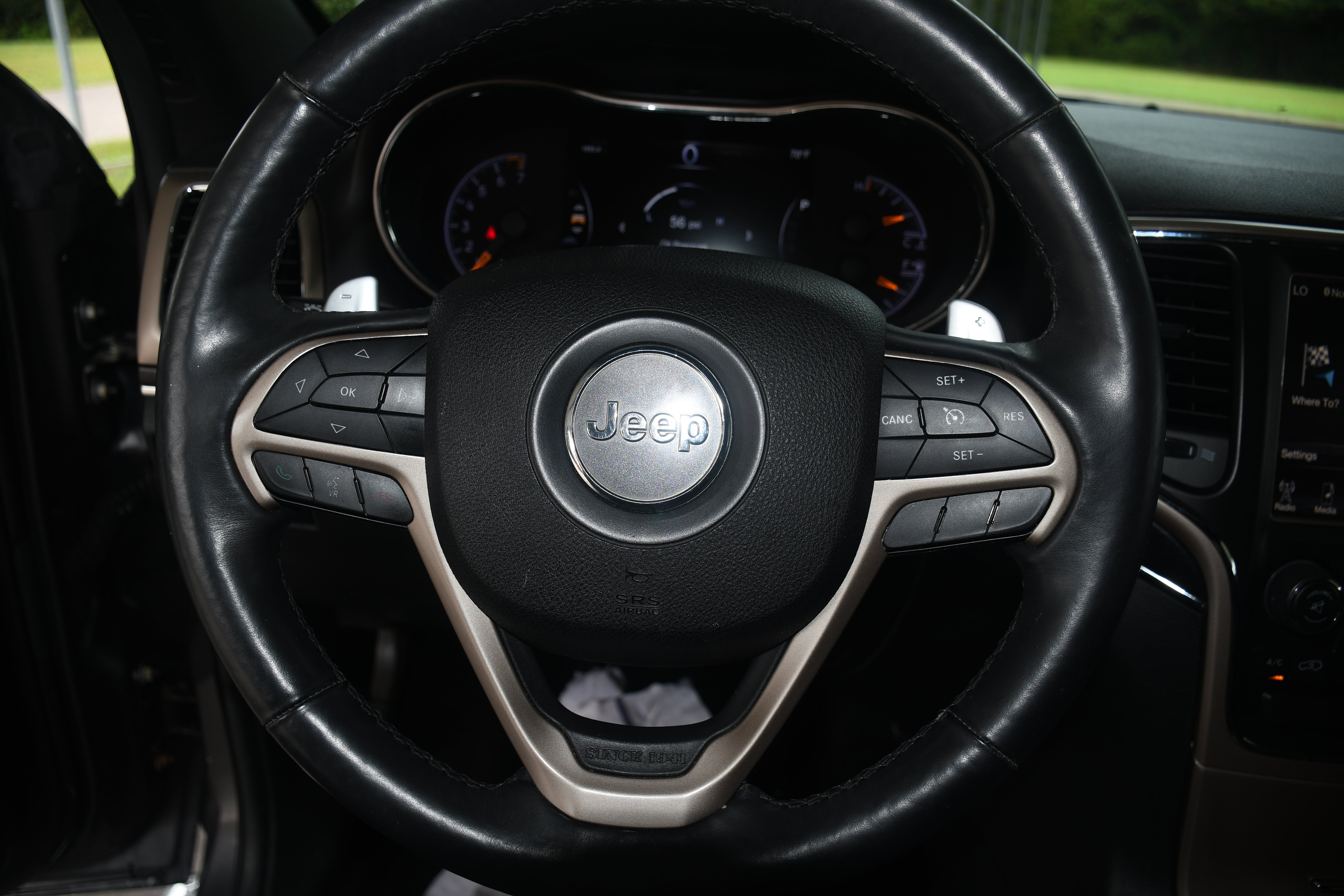 Used 2014 Jeep Grand Cherokee Limited AWD/4WD image 14