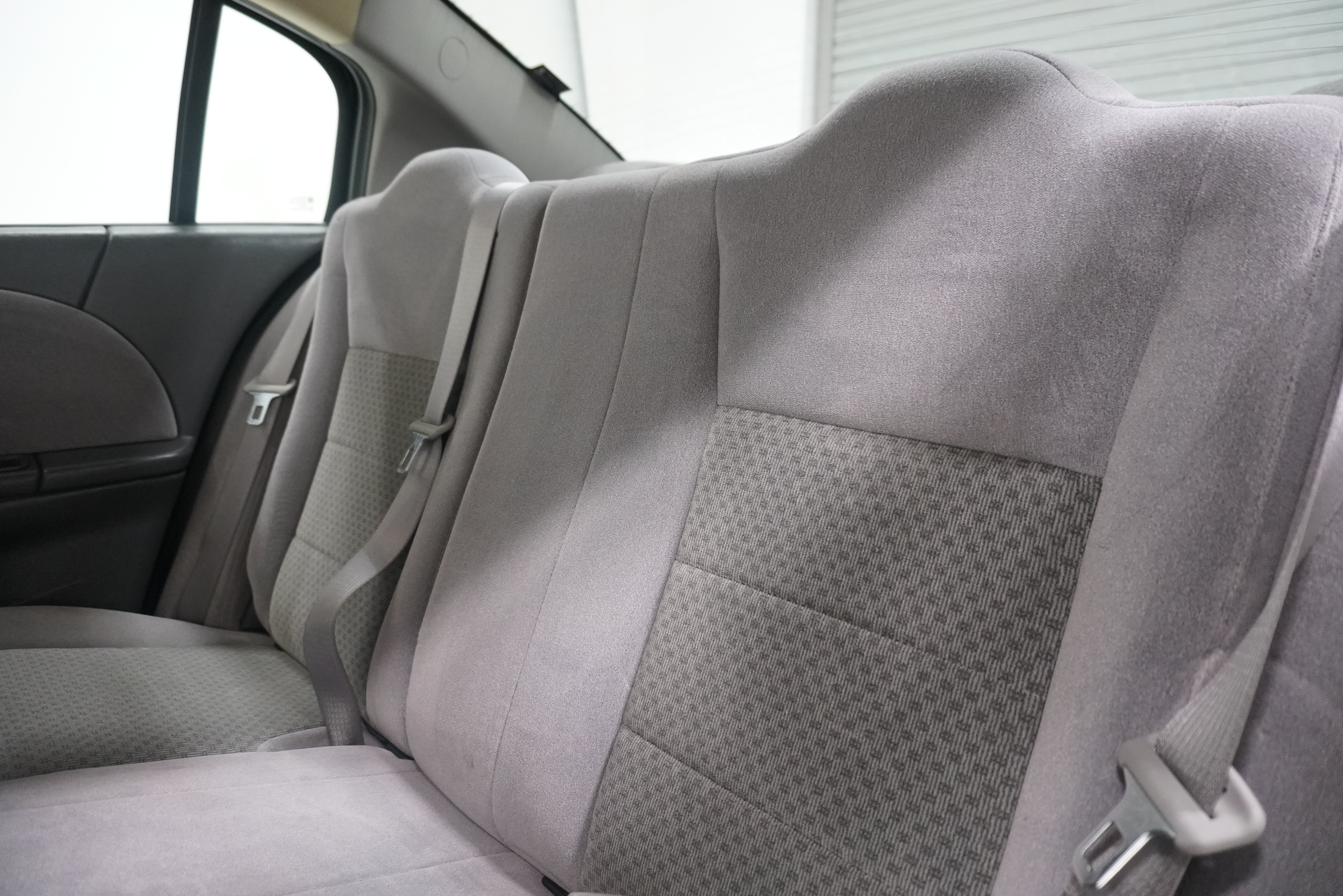 Used 2005 Saturn ION Level 3 w/ Travel Pkg FWD image 13