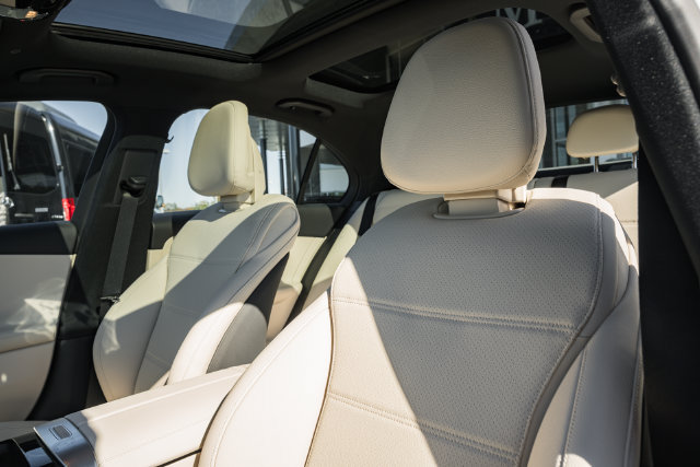 New 2027 Mercedes-Benz C 300 4MATIC Sedan image 34