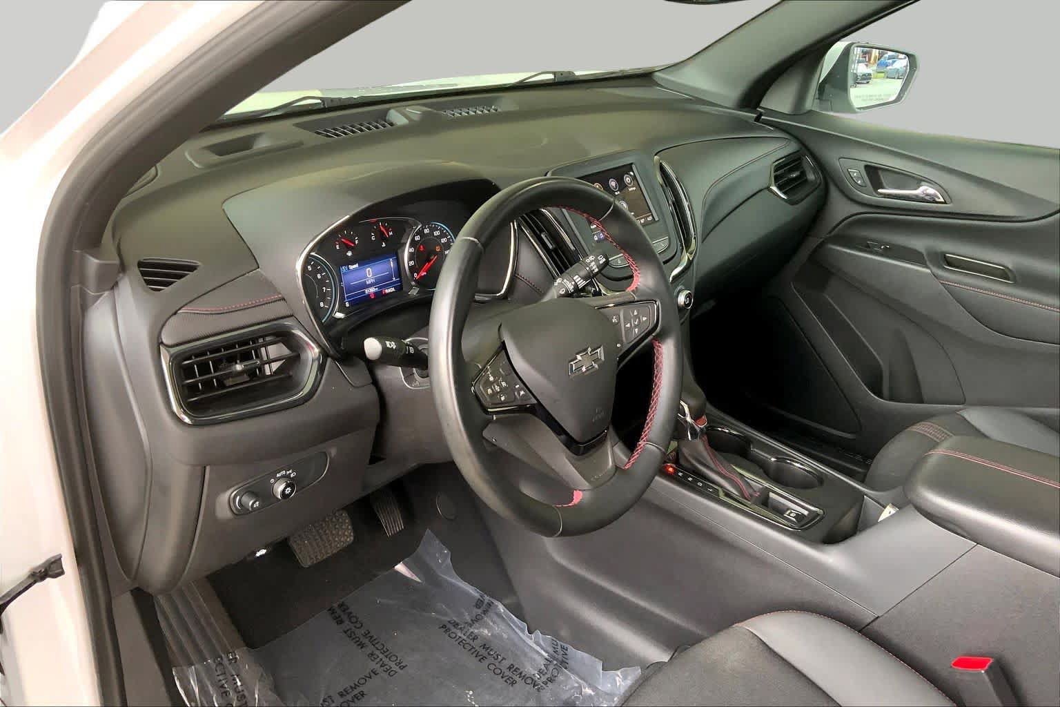 Used 2023 Chevrolet Equinox RS FWD image 17