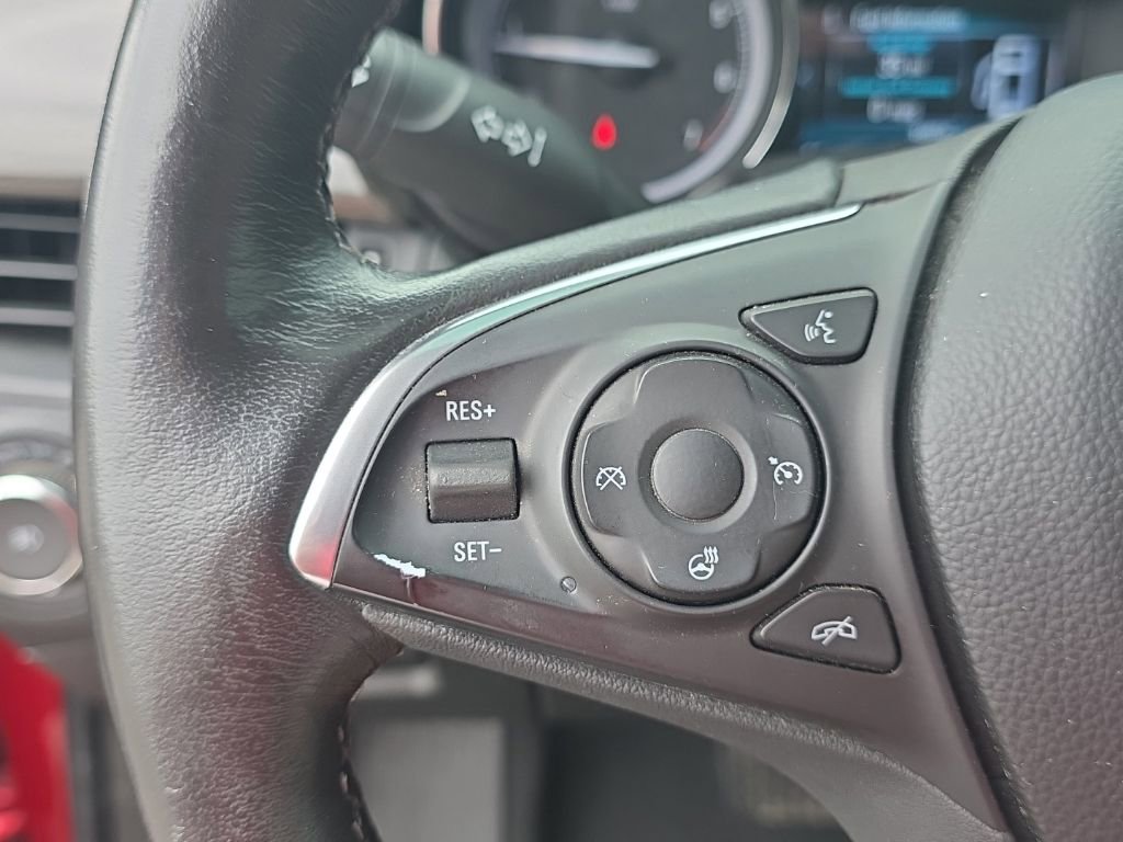 Used 2020 Buick Envision Essence w/ LPO, Cargo Package FWD image 19