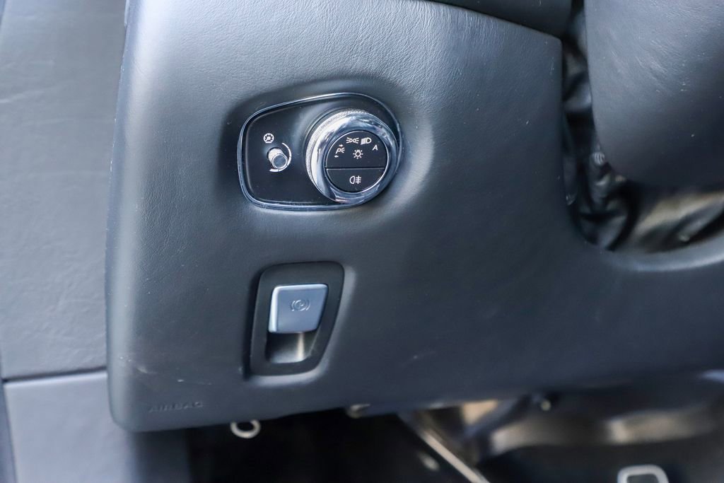 Used 2019 Aston Martin DBS Superleggera RWD image 39