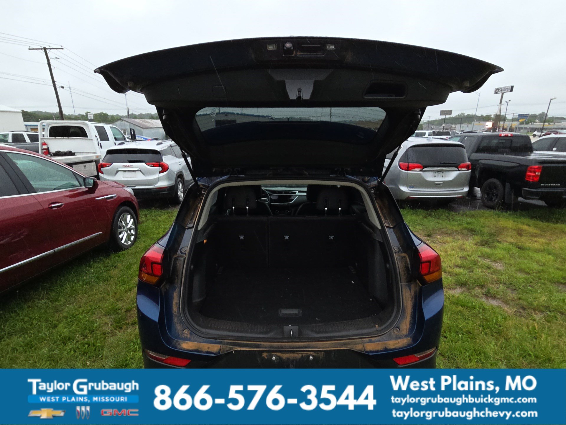 Used 2023 Buick Encore GX Preferred w/ Cold Weather Comfort Package AWD/4WD image 14