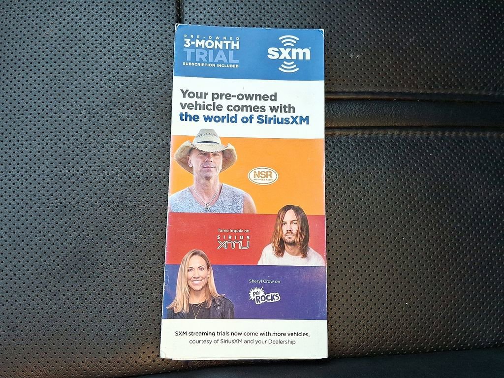 Used 2024 Jeep Wagoneer L Series III w/ Flexible Seating Group image 31