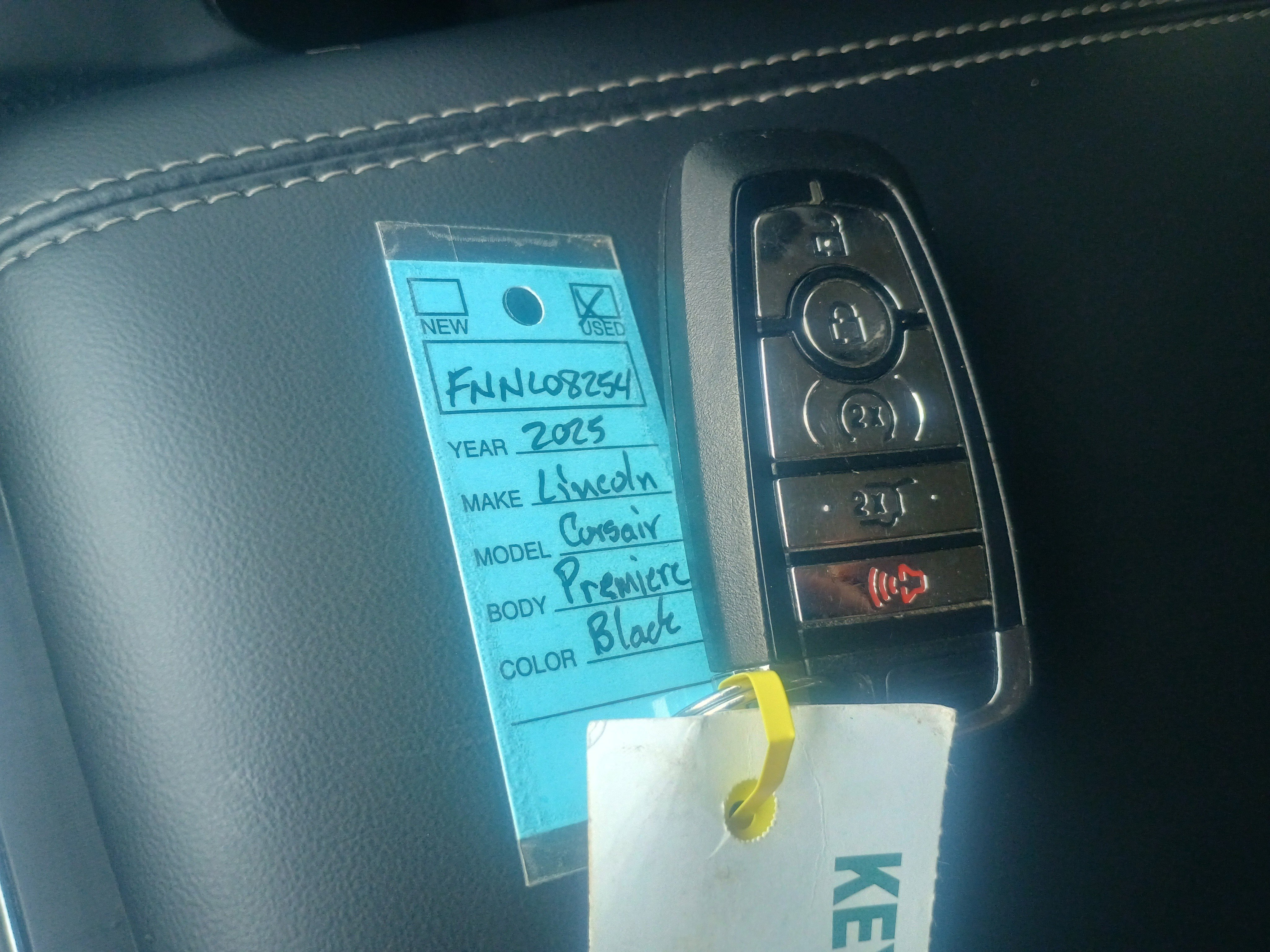 Used 2025 Lincoln Corsair AWD image 30