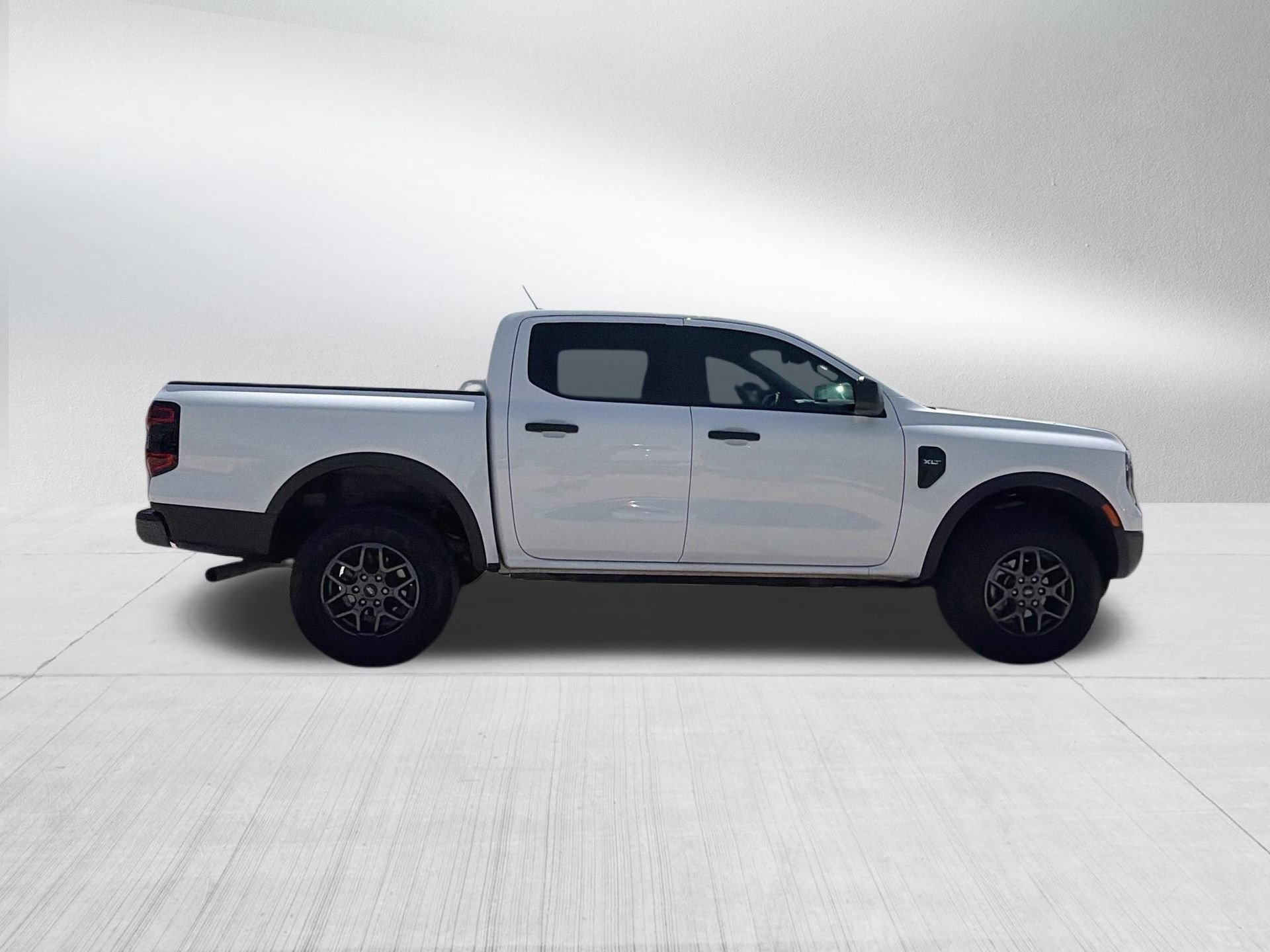 Used 2025 Ford Ranger XLT w/ Trailer Tow Package RWD image 5