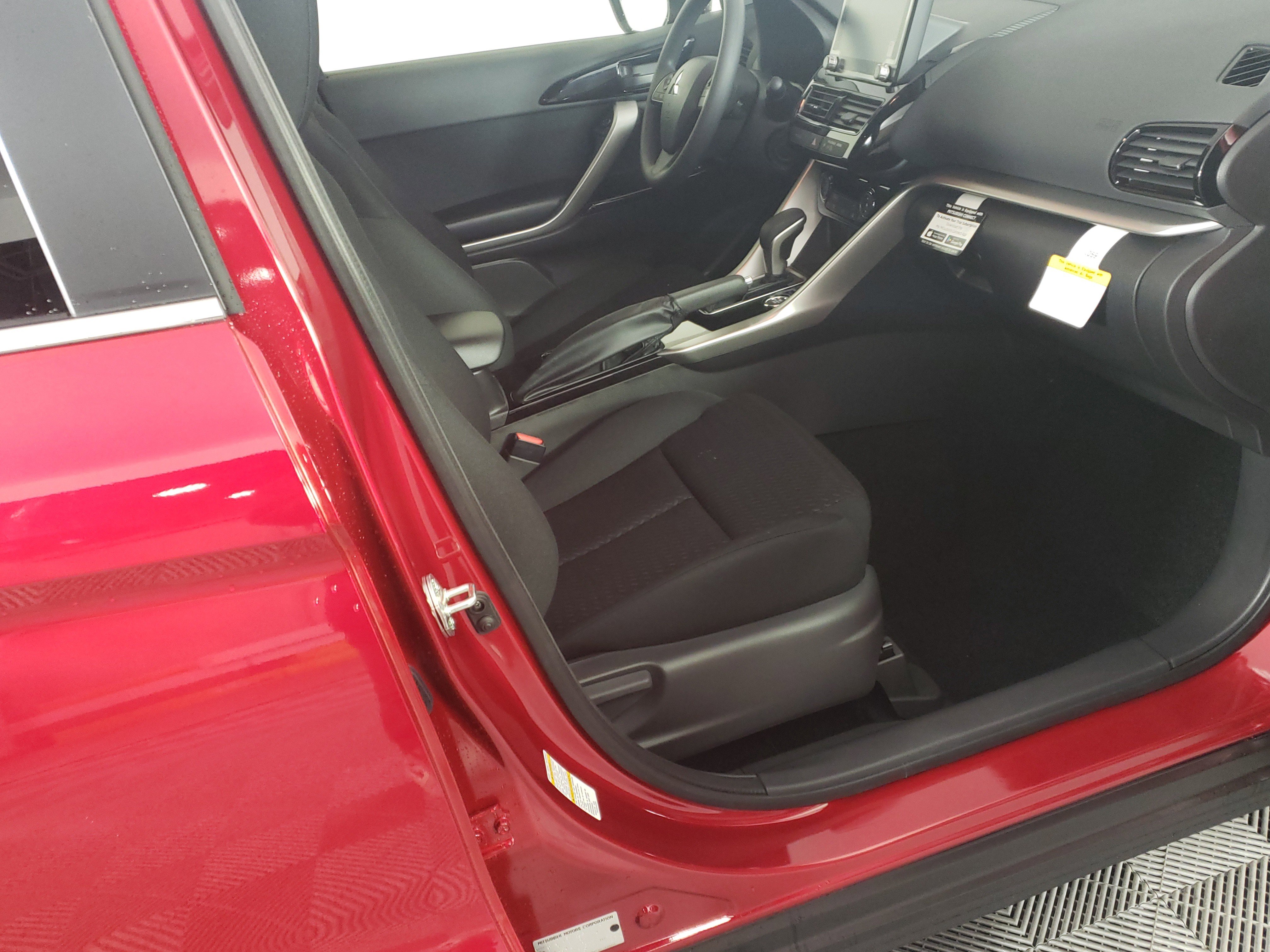 New 2026 Mitsubishi Eclipse Cross LE image 12