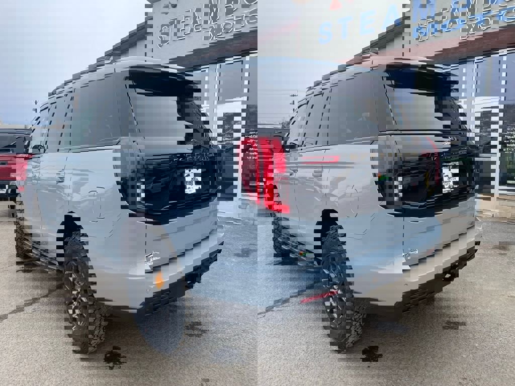 New 2026 Ford Expedition Tremor image 3