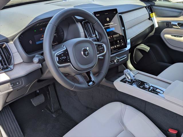 New 2026 Volvo XC90 T8 Plus w/ Protection Package Premier AWD/4WD image 7