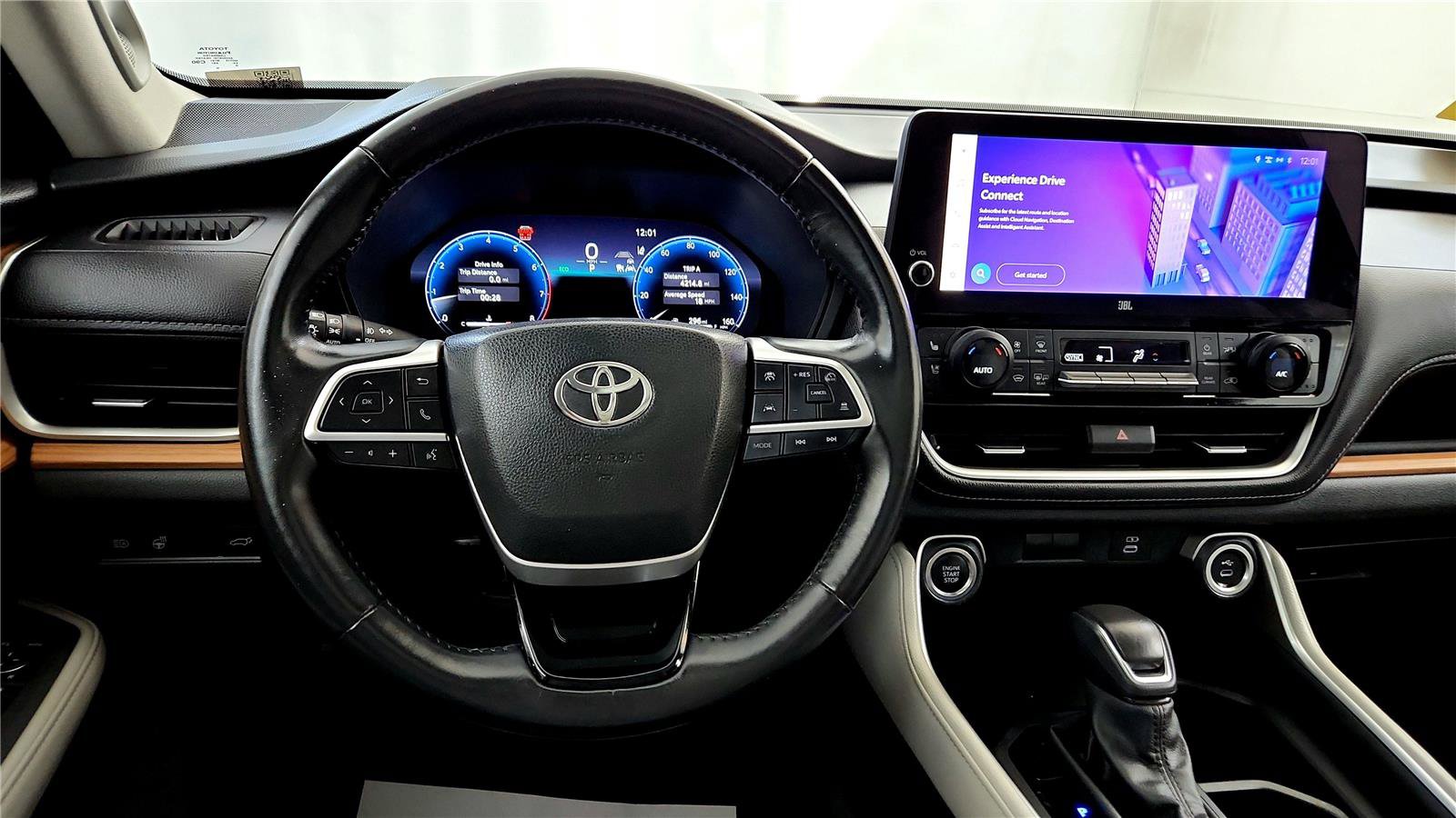 Used 2024 Toyota Grand Highlander Limited image 34