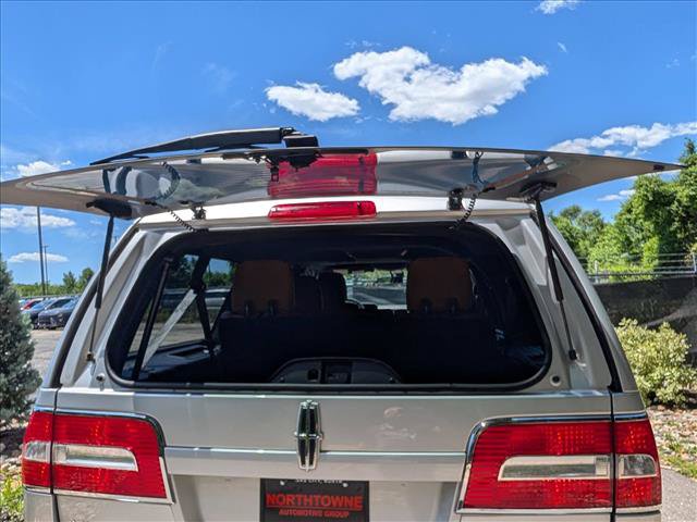 Used 2012 Lincoln Navigator L 4WD image 29