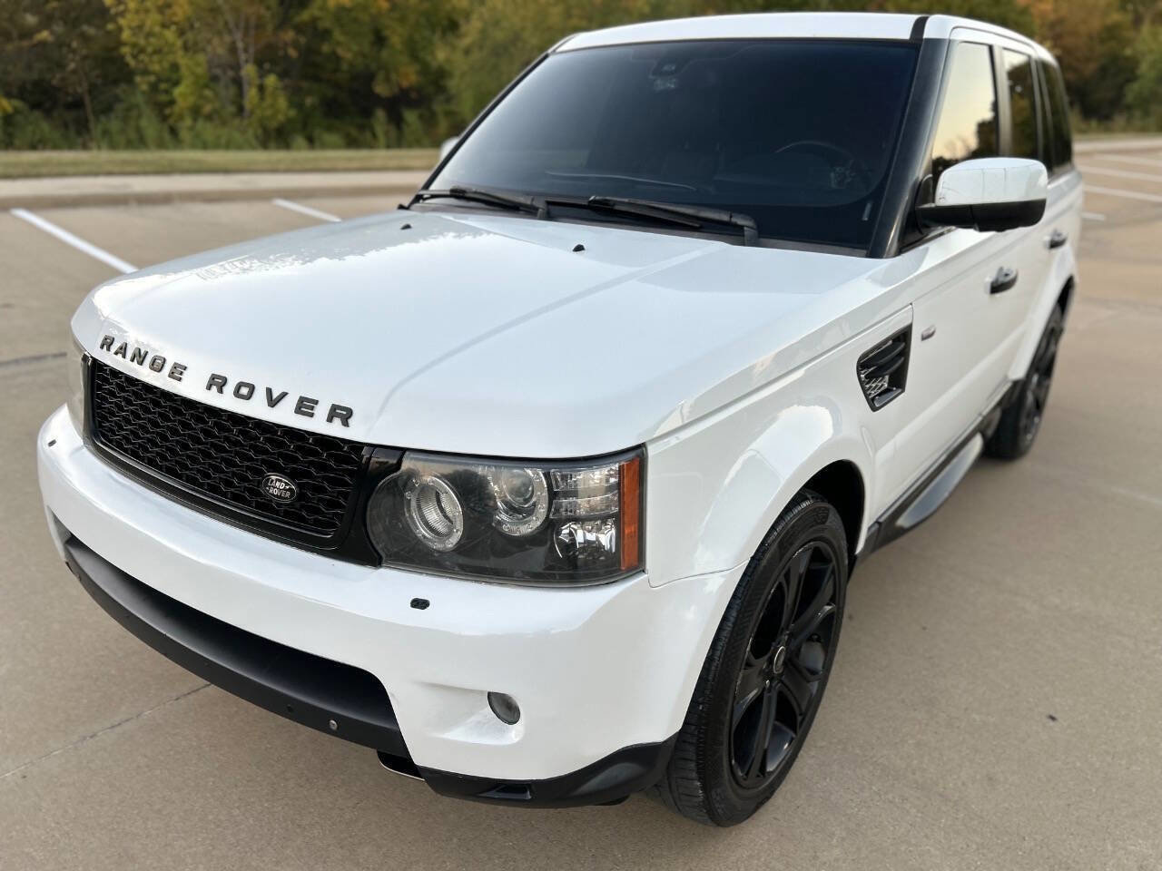 Used 2013 Land Rover Range Rover Sport HSE LUX image 2