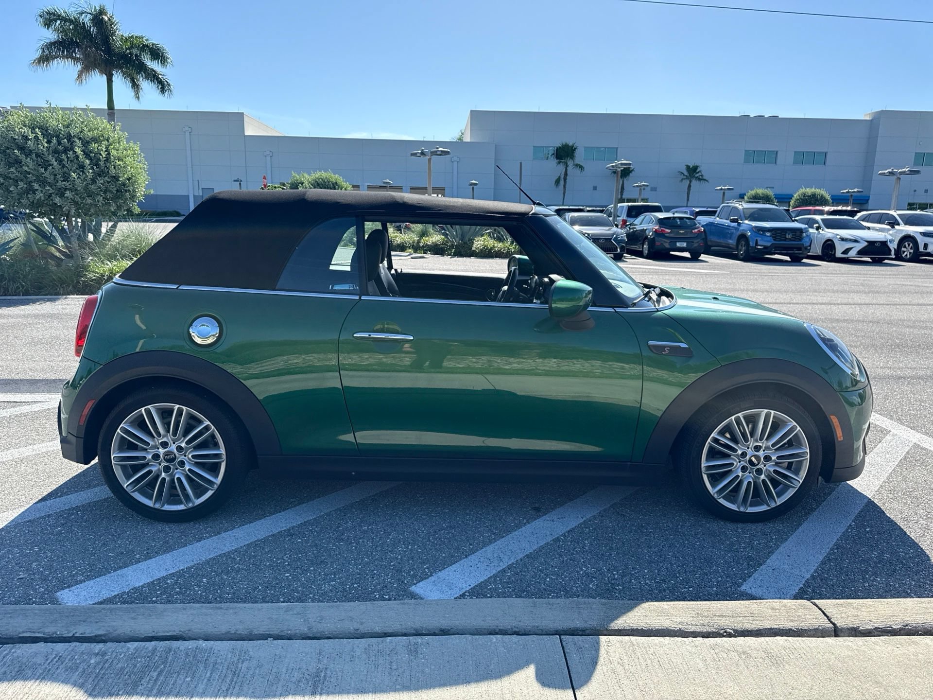 Used 2024 MINI Cooper S FWD image 6