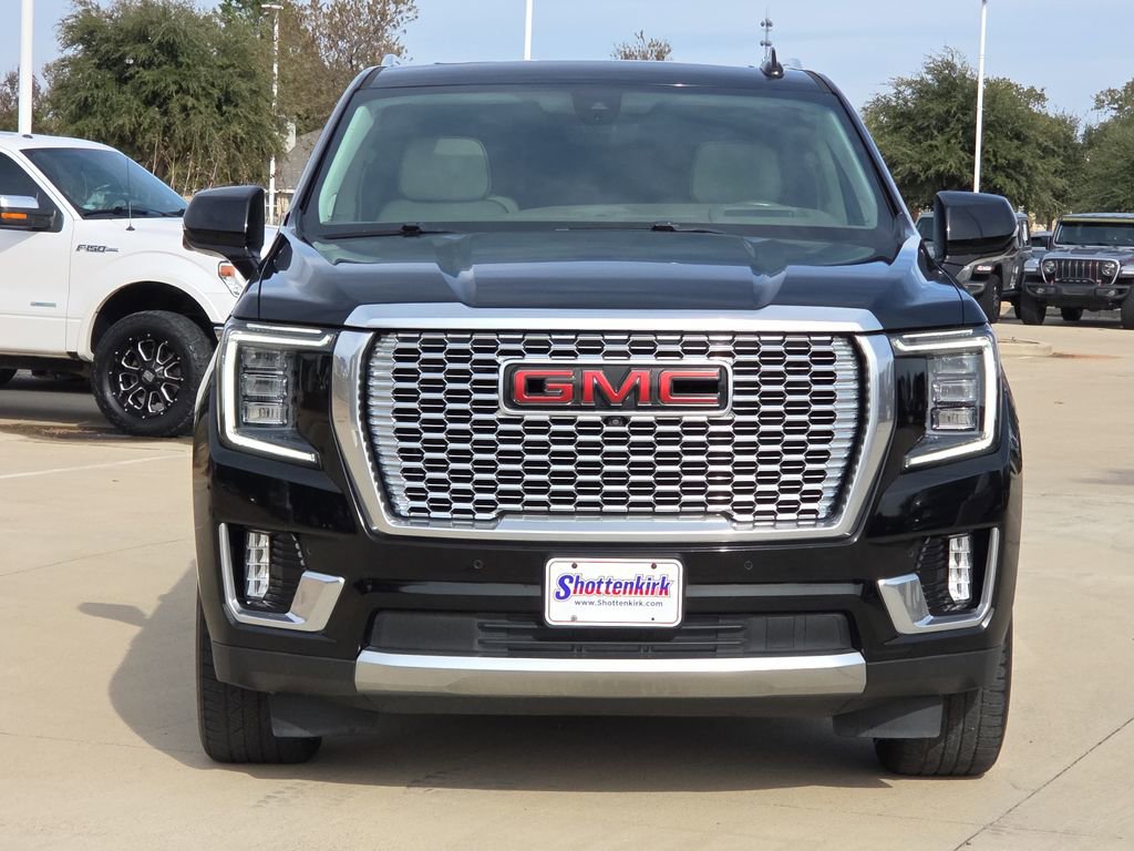 Used 2021 GMC Yukon XL Denali w/ Denali Premium Package RWD image 2