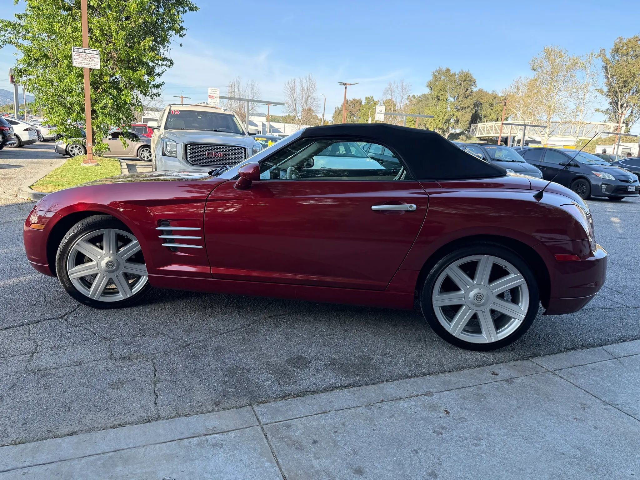Used 2006 Chrysler Crossfire Limited RWD image 6
