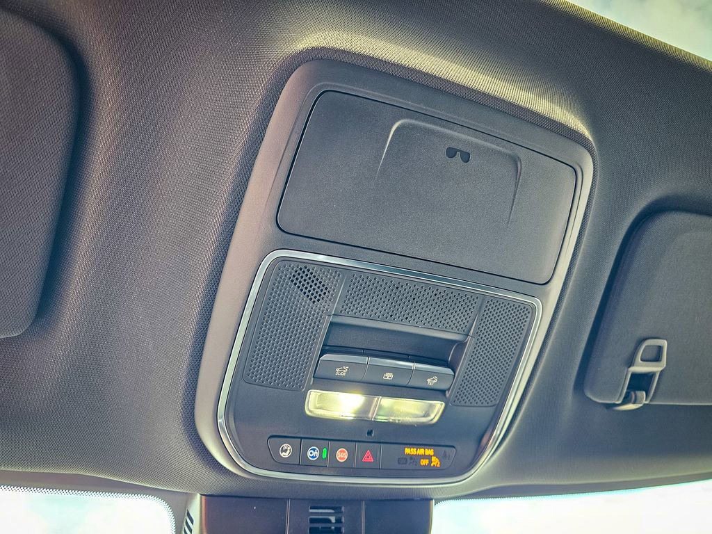 New 2026 GMC Acadia Denali w/ Super Cruise Package image 31